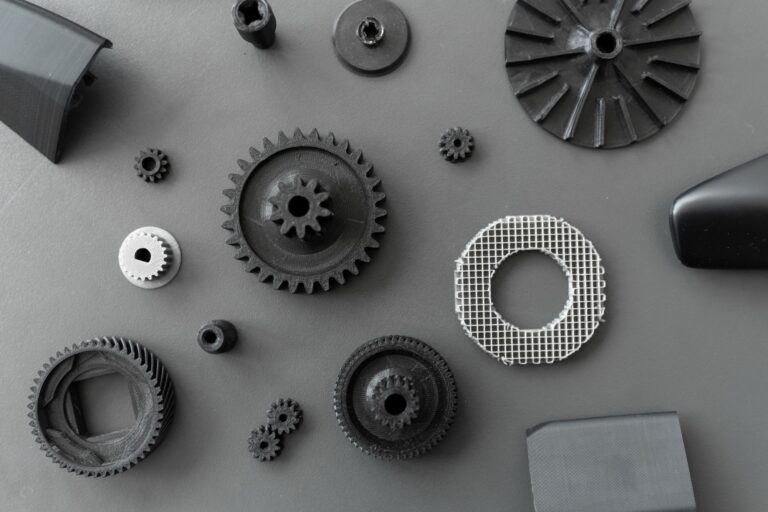3d printed objects on the table in the laboratory nxudsw5 (1)